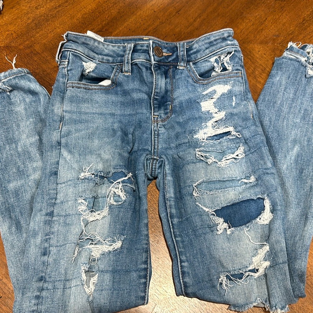 America Eagle Light wash ripped skinny jeans